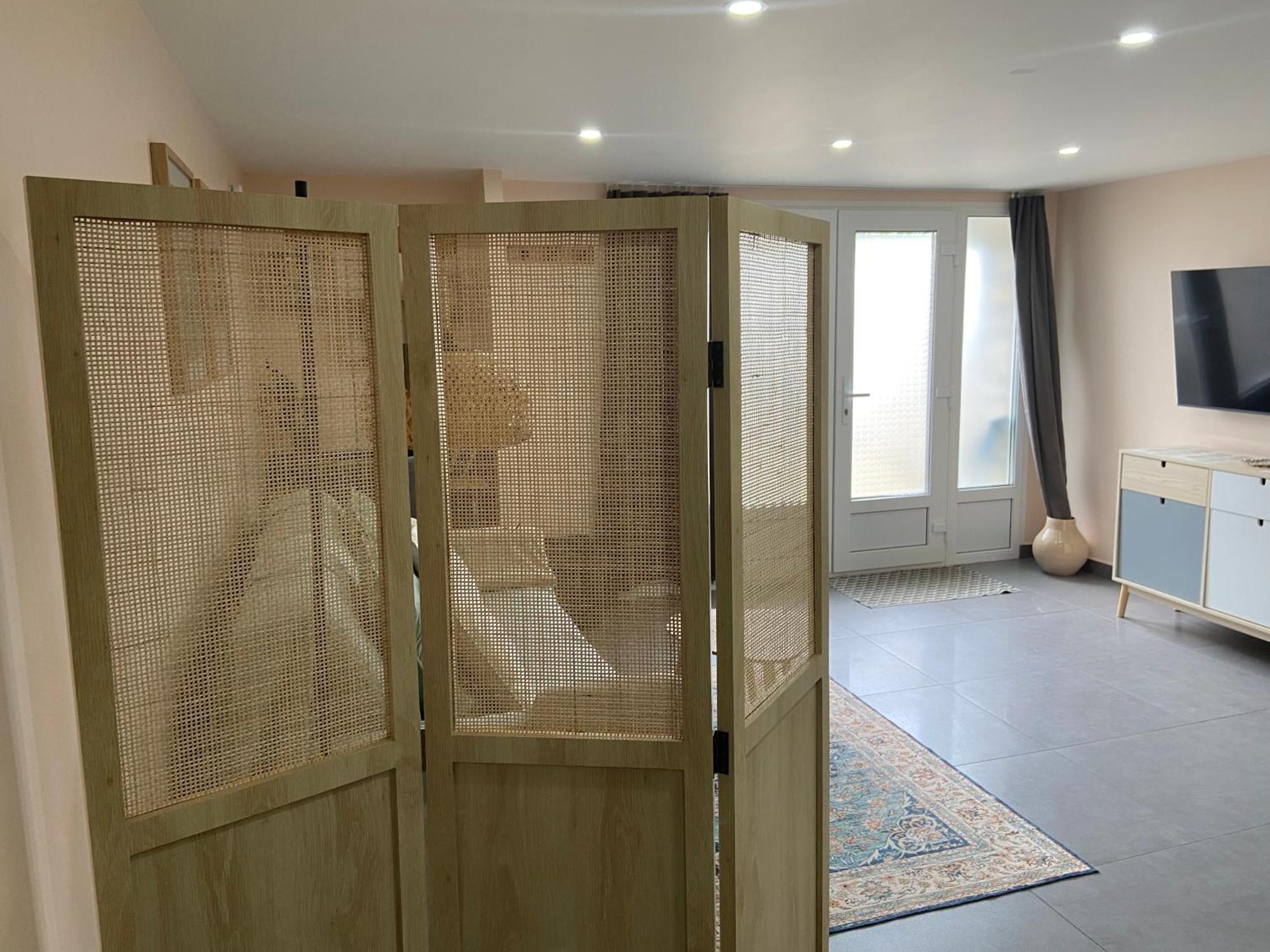 Appartement Cosy Le Lys Vert A 40Mn De Paris Dammarie-lè-Lys Exterior foto